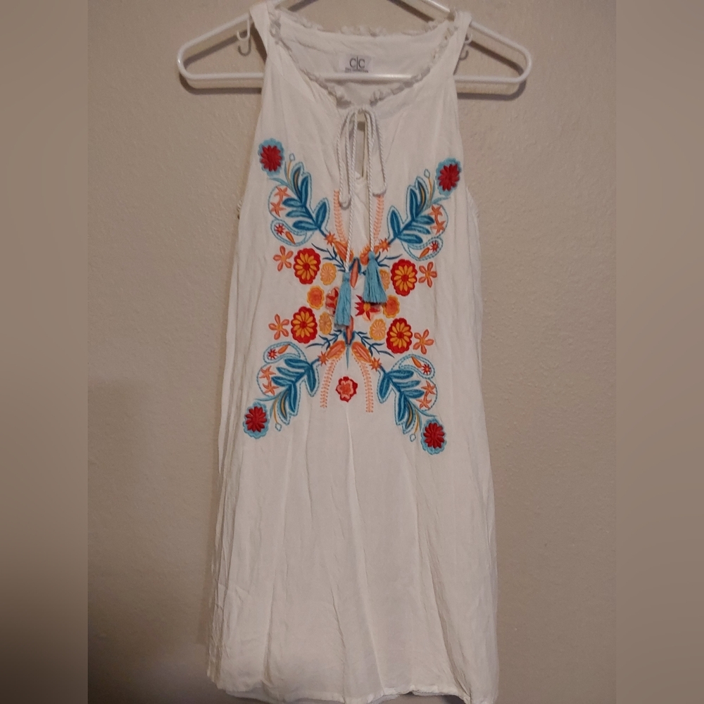 Chic Connection Women's White Linen, Floral Embroidered Boho Summer Dress